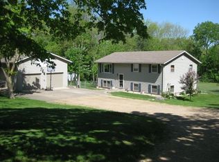 21530 Treeline Dr, Hamel, MN 55340