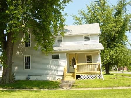 1st image of 715 6th Ave E