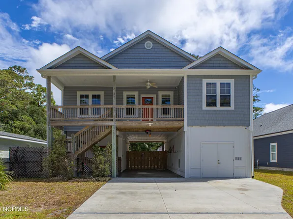 308 NE 52nd Street, Oak Island, NC 28465