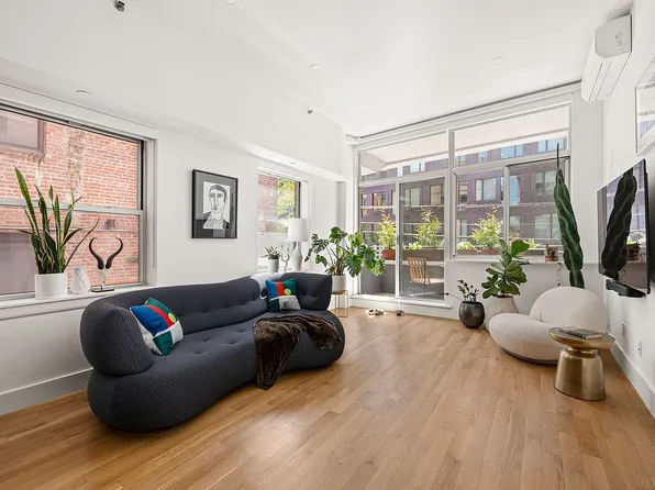 29 S 3rd St APT 2B, Brooklyn, NY 11249