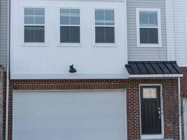 135 Four Leaf Dr, Downingtown, PA 19335