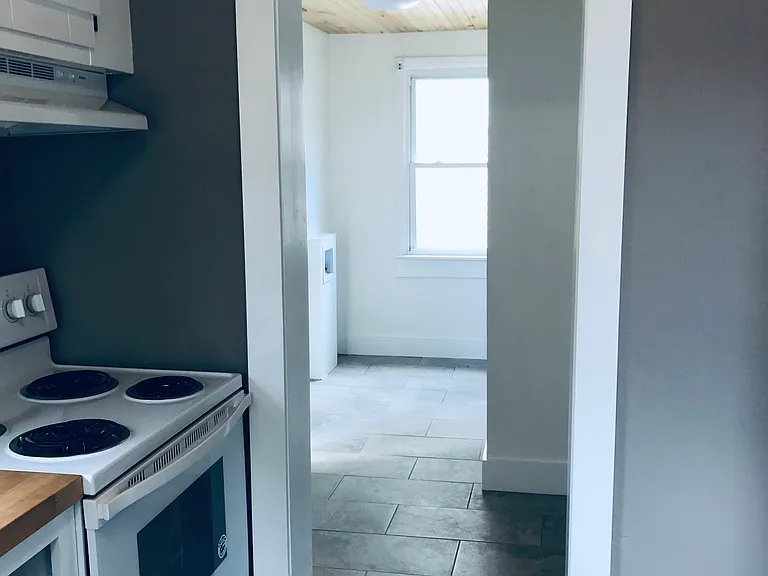 194 Morningside Dr — Photo 10