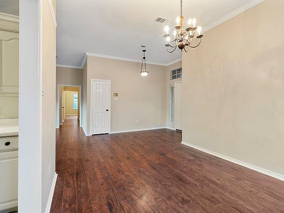 3rd image of 7337 Hidden Oaks Dr