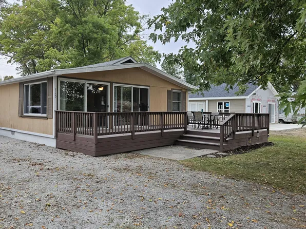 115 Parkway Ct, Saint Marys, OH 45885
