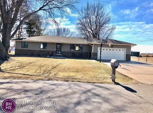 4259 Spur Ln, Grand Island, NE 68803