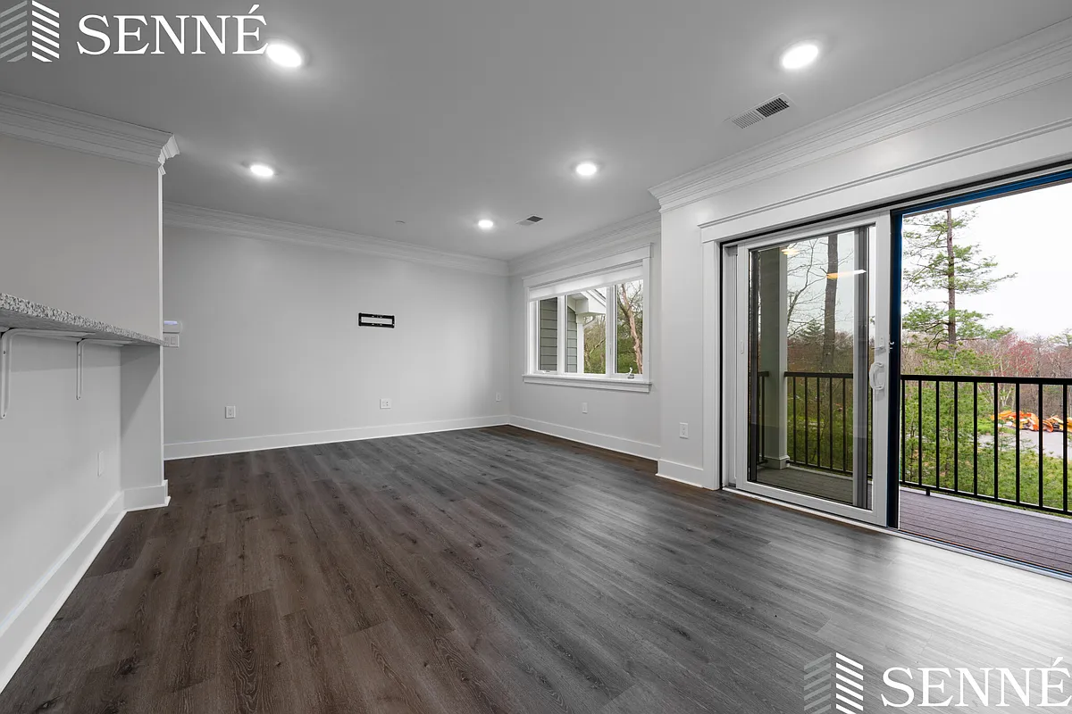 Building Photo - 17 Hennery Way #J