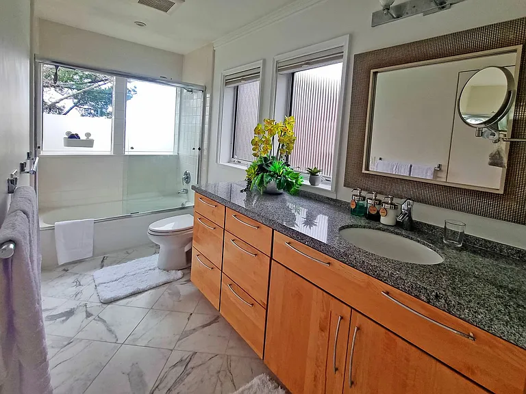 464 Headlands Ct — Photo 22