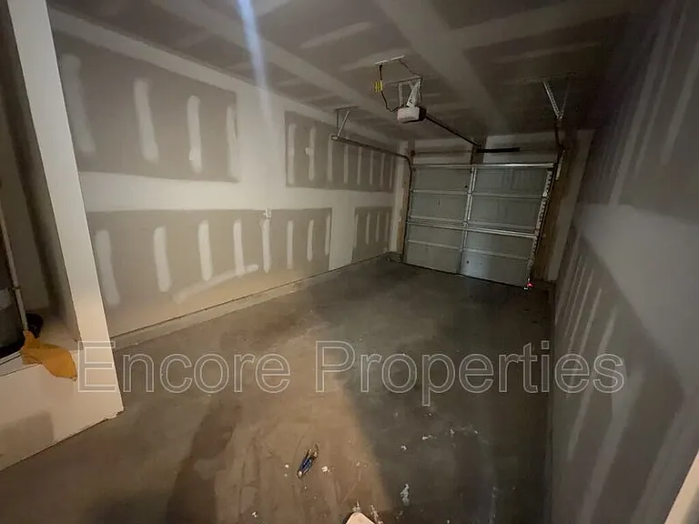18 March Creek Dr — Photo 14