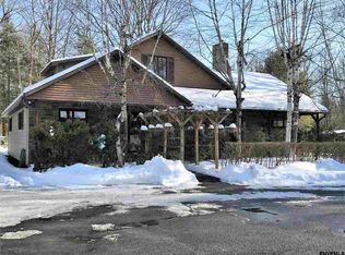 155 Hartley Rd, Amsterdam, NY 12010