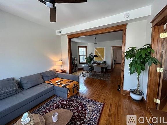 2nd image of 2528 N Hamlin Ave #2