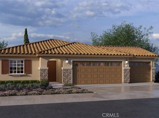 450 Hollyhock Cir, San Jacinto, CA 92582