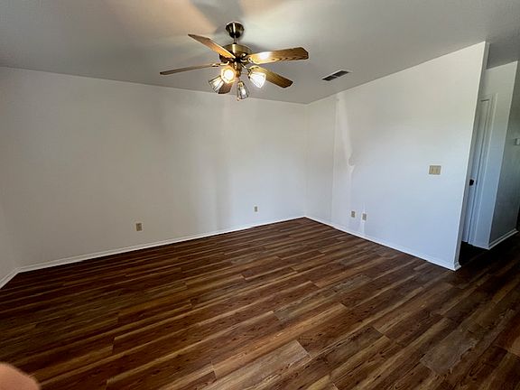 3rd image of 1903 Cordie Dr