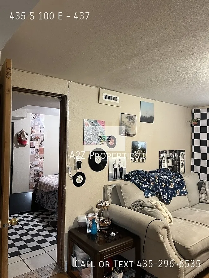 2 bed, 1.0 bath, 1000 sqft, $1,100 — Photo 2