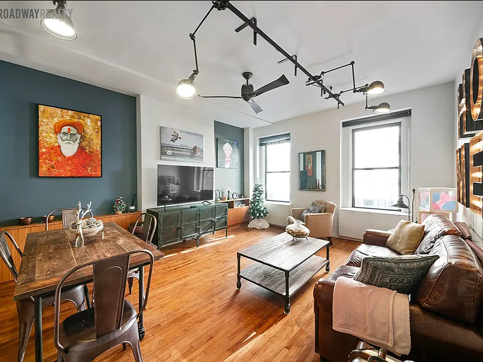 348 W 56th St #4D