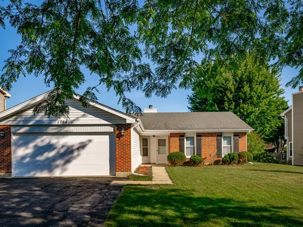 1704 Stratton Pond Ln, Schaumburg, IL 60194