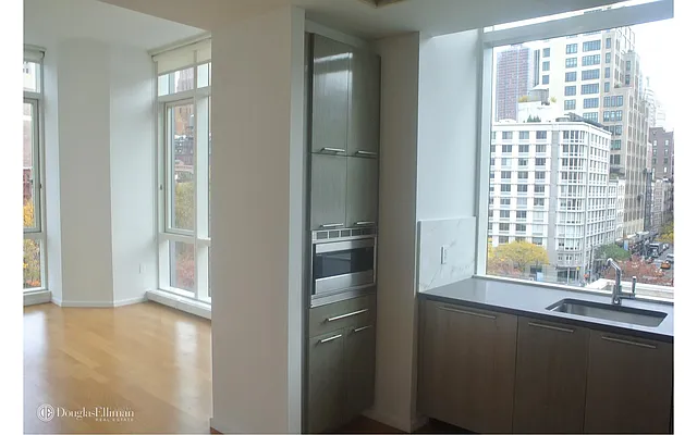 Rented by Douglas Elliman | media 17