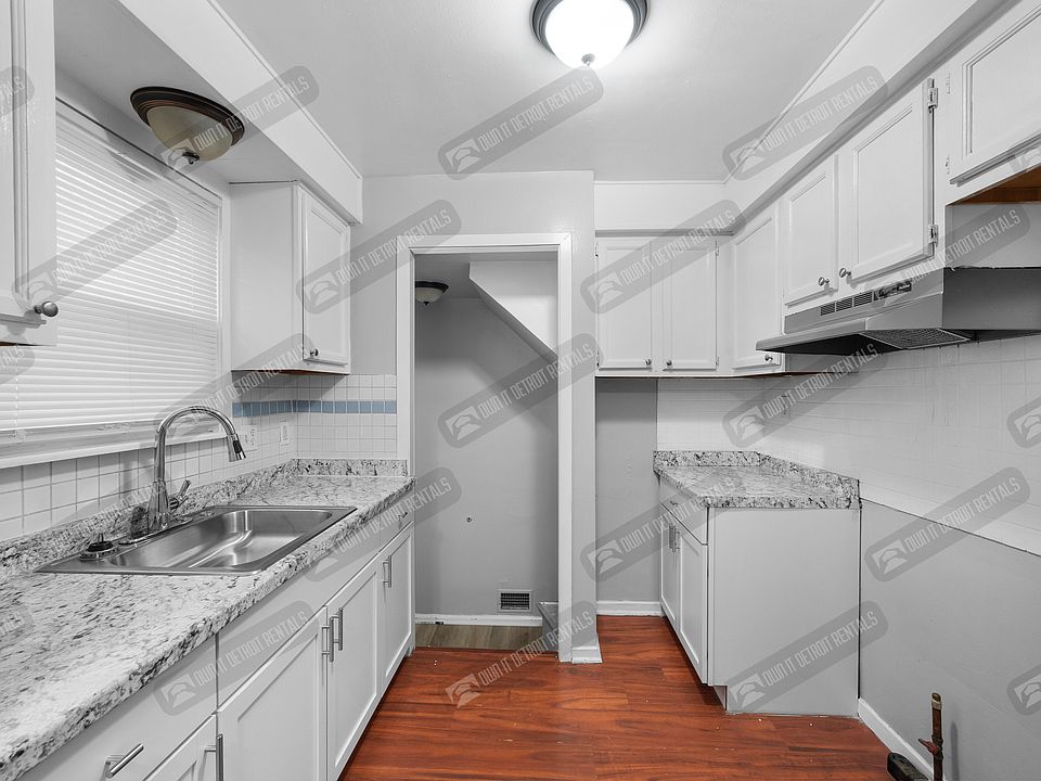 20300 Mccormick St, photo 3
