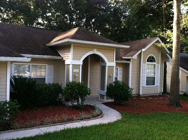 1st image of 1005 NW 101st Dr