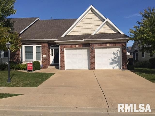 1st image of 1004 Applewood Ln