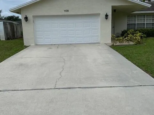 109 Sunflower Street, Royal Palm Beach, FL 33411