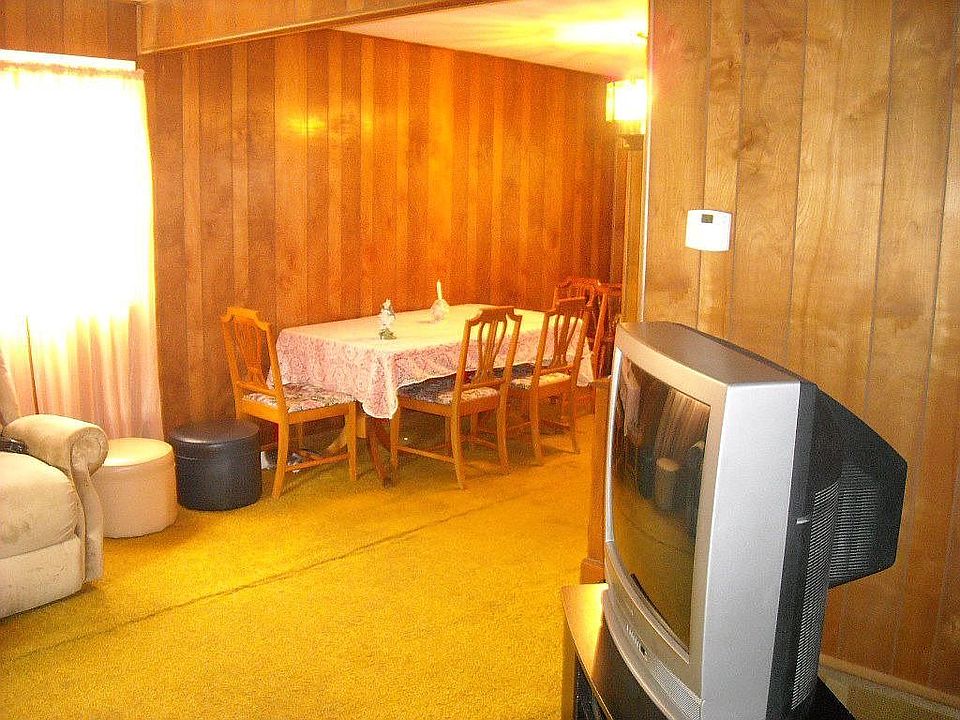 1st image of 228 Magnolia Ln