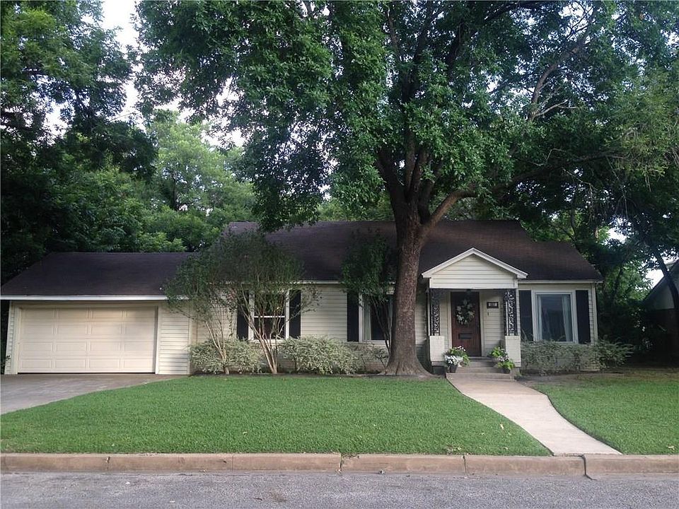 1st image of 507 W Denton St