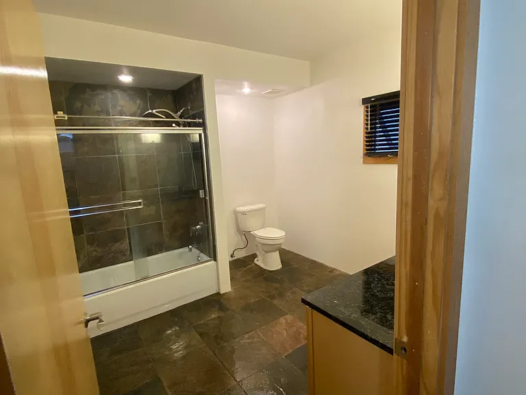 9339 Hilton Ave NE — Photo 10