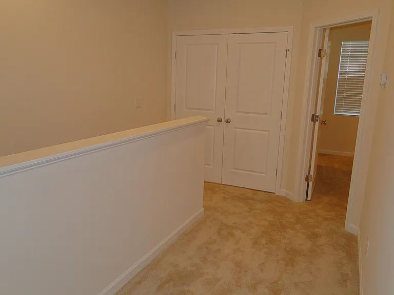 8814 Commons Townes Dr — Photo 11