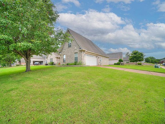 2nd image of 130 Pinehurst Dr
