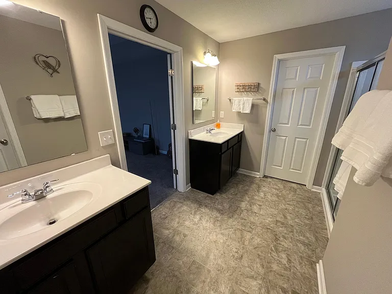 2346 Creek Bank Dr — Photo 27