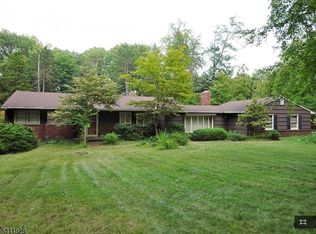 4 King George Rd, Warren, NJ 07059