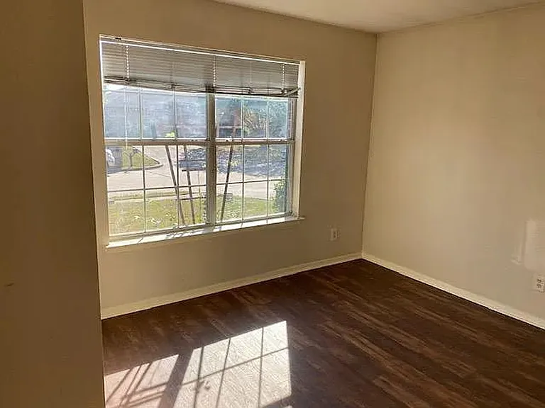 516 Tenison Ln — Photo 16