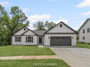 1122 Redwing Ct, Grafton, IL 62037