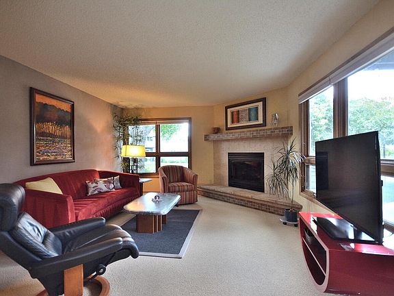4th image of 15651 W Ridge ROAD