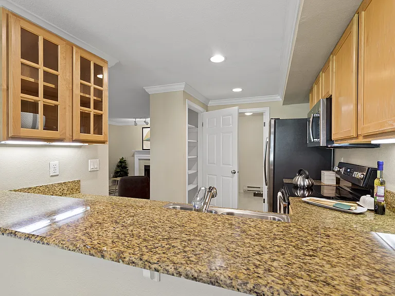 Yarrowood Highlands kitchen