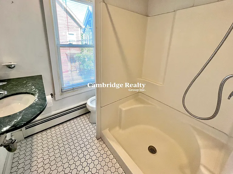 32 Fairmont Ave #2T — Photo 33