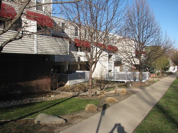 Maxwell Ave