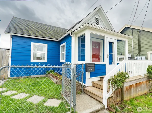 1003 Girard Street, Bellingham, WA 98225