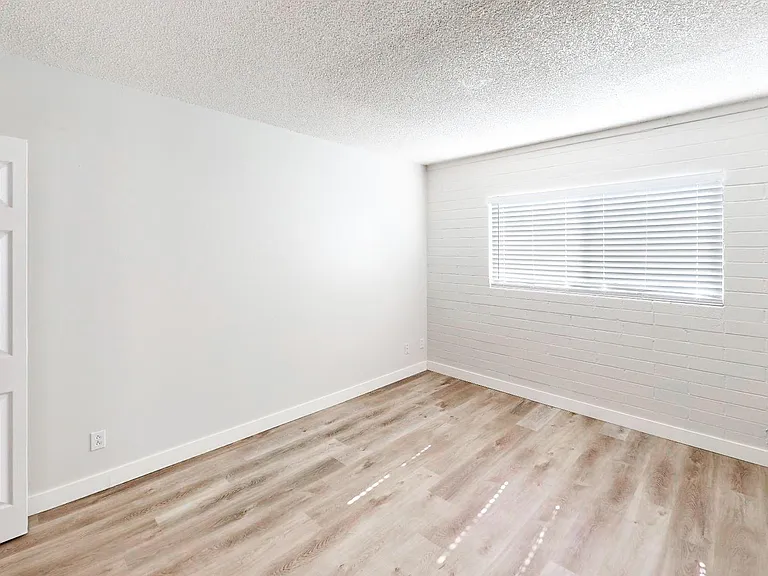 1712-1724 E Ocotillo Rd — Photo 65