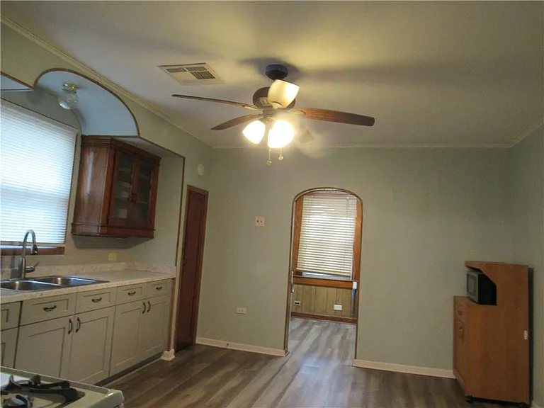 605 Bellanger St — Photo 15