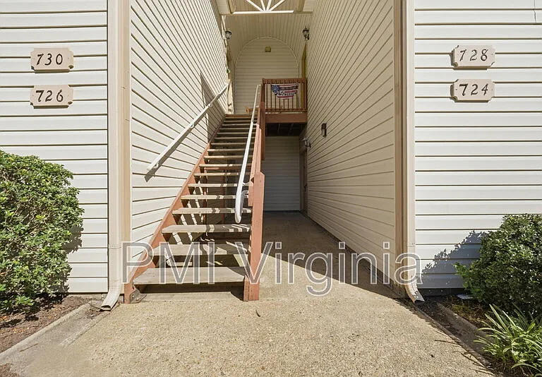 724 Harbor Springs Trl — Photo 25
