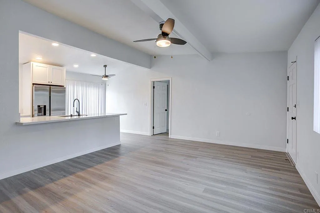 2 bed, 870 sqft, $2,499 — Photo 3