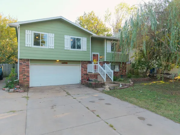 425 E Twisted Oak Rd, Derby, KS 67037