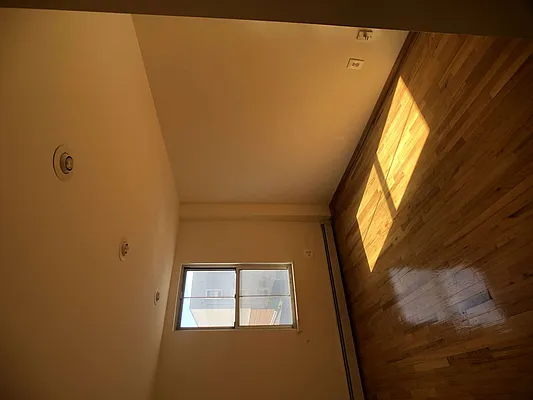 Rented by Highline Residential | media 7