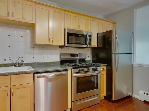 135 Granite Ave APT 42, Dorchester, MA 02124