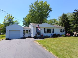 197 McGuire Rd, Rochester, NY 14616