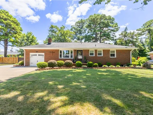 1028 Valmire Dr, Chesapeake, VA 23320