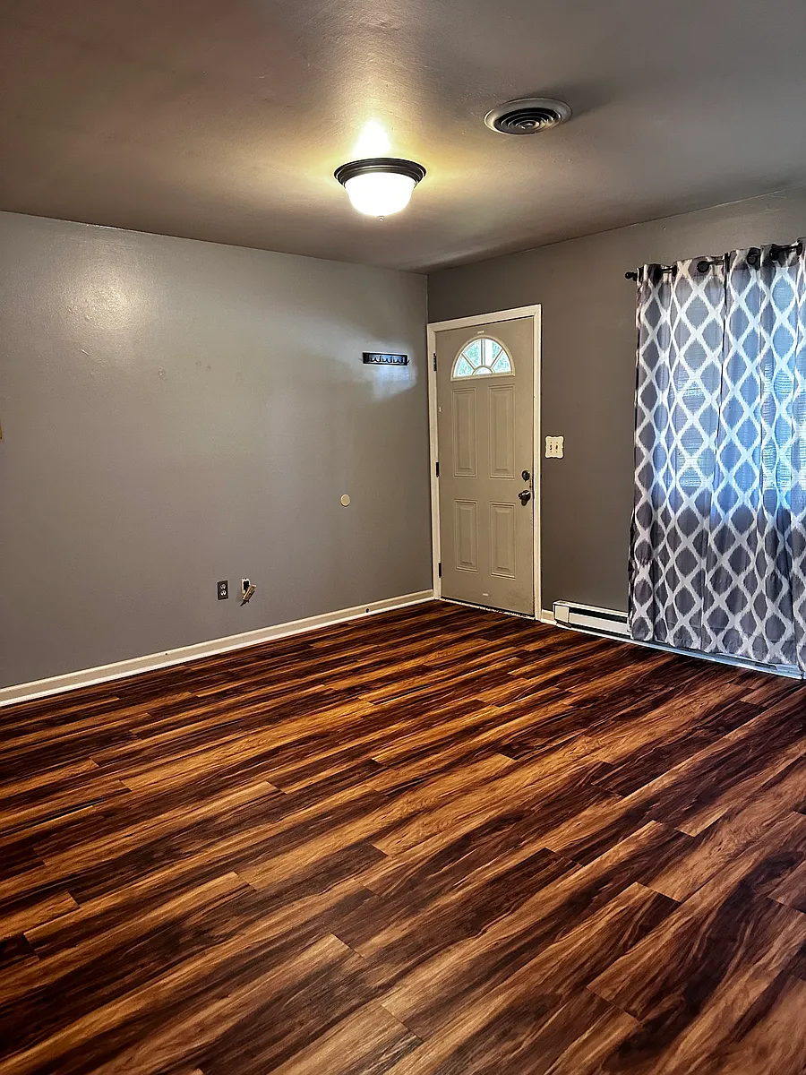 Building Photo - 1457 Skylark Dr