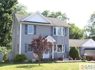 24 Bruning Ln, Spotswood, NJ