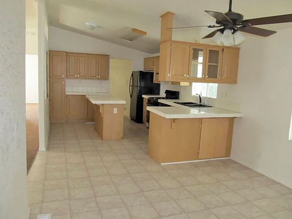 5th image of 6130 Camino Real Space 21
